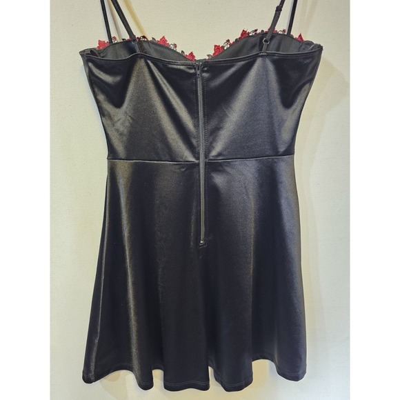 Windsor Black With Roses Satin Dress - Picture 6 of 8